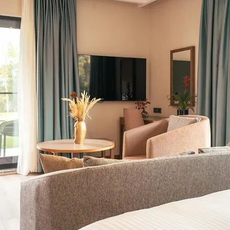 Wellwood Hotel *
